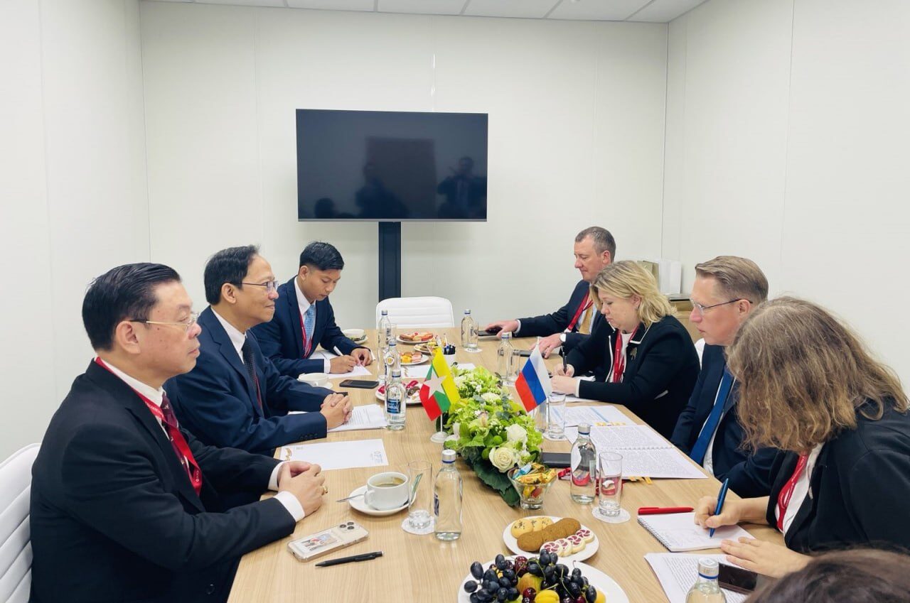 ကျန်းမာရေးဝန်ကြီးဌာန ပြည်ထောင်စုဝန်ကြီး ဒေါက်တာသက်ခိုင်ဝင်း ရုရှားဖက်ဒရေးရှင်းနိုင်ငံ၊ စိန့်ပီတာစဘတ်မြို့၌ ကျင်းပပြုလုပ်သည့် (၂၈) ကြိမ်မြောက် စိန့်ပီတာစဘတ် နိုင်ငံတကာ စီးပွားရေးဖိုရမ်သို့တက်ရောက် (၂၄-၆-၂၀၂၅)