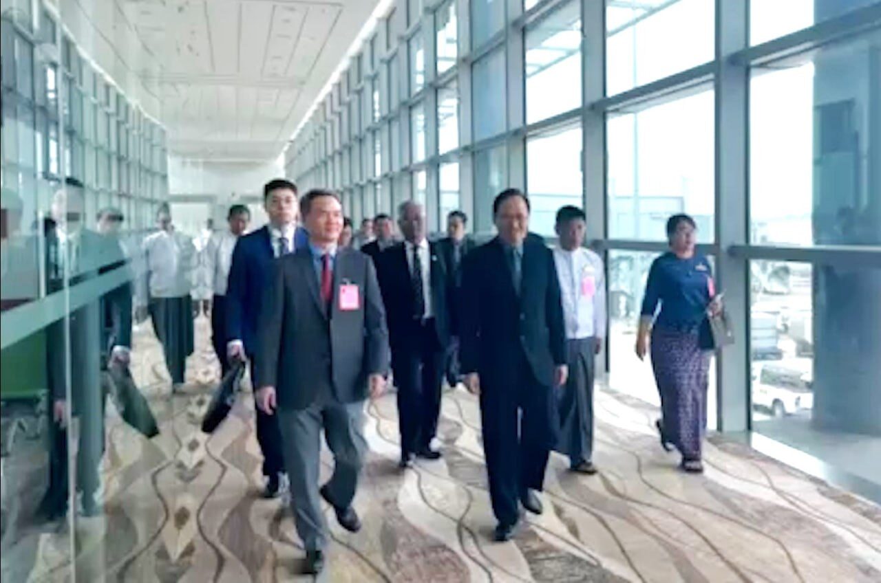 တရုတ်ပြည်သူ့သမ္မတနိုင်ငံ၊ အမျိုးသားကျန်းမာရေးကော်မရှင်၊ ကျန်းမာရေးဝန်ကြီး H.E. Mr. Lei Haicho ၏ဖိတ်ကြားချက်အရ ကျန်းမာရေးဝန်ကြီးဌာန၊ ပြည်ထောင်စုဝန်ကြီး ဒေါက်တာသက်ခိုင်ဝင်း၂၀၂၄ ခုနှစ်၊ ကမ္ဘာ့တိုင်းရင်းဆေးညီလာခံသို့ တက်ရောက်ရန် တရုတ်နိုင်ငံသို့ထွက်ခွာ