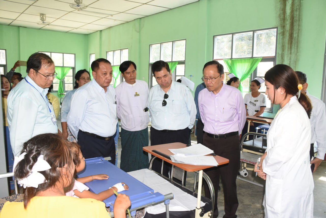 ကျန်းမာရေးဝန်ကြီးဌာန ပြည်ထောင်စုဝန်ကြီး ပါမောက္ခဒေါက်တာသက်ခိုင်ဝင်း မှော်ဘီမြို့နယ် မြောင်းတကာတိုက်နယ်ဆေးရုံ၊ မြောင်းတကာကျေးလက်ကျန်းမာရေးဌာနခွဲနှင့် အင်းစိန်ပြည်သူ့ဆေးရုံကြီးသို့ သွားရောက်