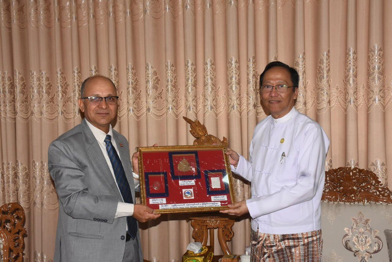 ကျန်းမာရေးဝန်ကြီးဌာန၊ ပြည်ထောင်စုဝန်ကြီးဒေါက်တာသက်ခိုင်ဝင်းမှ မြန်မာနိုင်ငံဆိုင်ရာနီပေါနိုင်ငံသံရုံးမှ သံအမတ်ကြီး မစ္စတာ ဟာရီရ်ချန်ဒရာ ဂီမီရေးအား လက်ခံတွေ့ဆုံ