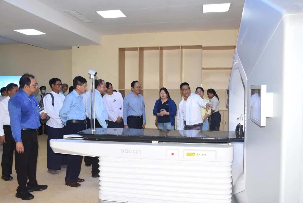 ကျန်းမာရေးဝန်ကြီးဌာန ပြည်ထောင်စုဝန်ကြီး အမျိုးသားကင်ဆာရောဂါကုသရေးဌာန(ဒဂုံဆိပ်ကမ်း)နှင့် အထူးကုဆေးရုံသစ်ကြီး-ရန်ကုန် တည်ဆောက်ရေးစီမံကိန်းတို့အား ကွင်းဆင်းကြည့်ရှုစစ်ဆေးကာ လိုအပ်ချက်များ ဖြည့်ဆည်းဆောင်ရွက်