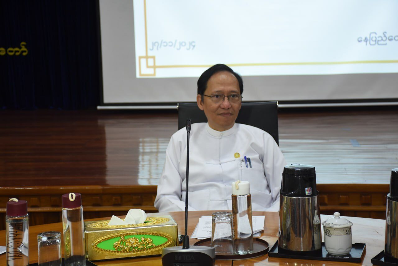 ကျန်းမာရေးဝန်ကြီးဌာန၊ ကုသရေးဦးစီးဌာနက ကျင်းပပြုလုပ်သော (ပြည်သူ့ဆေးရုံများတွင် ပြည်သူ့ဆက်ဆံရေးကဏ္ဍ တိုးတက်ကောင်းမွန်စေရေး အလုပ်ရုံဆွေးနွေးပွဲ) ဖွင့်ပွဲ အခမ်းအနားသို့ ကျန်းမာရေးဝန်ကြီးဌာန၊ ပြည်ထောင်စုဝန်ကြီး ပါမောက္ခဒေါက်တာသက်ခိုင်ဝင်း တက်ရောက်ခြင်း