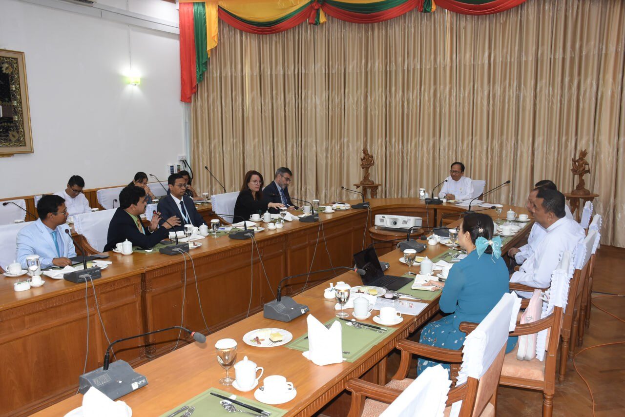 ကျန်းမာရေးဝန်ကြီးဌာန၊ ပြည်ထောင်စုဝန်ကြီးအား ဆွစ်ဇာလန်နိုင်ငံ၊ ဂျီနီဗာမြို့အခြေစိုက် Gavi အဖွဲ့နှင့် WHO ၊ UNICEF အဖွဲ့တို့မှ တာဝန်ရှိသူများလာရောက်တွေ့ဆုံ